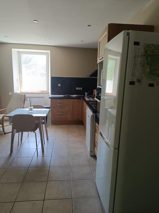 Appartement 2 A 4 Personnes Antraigues Eksteriør bilde